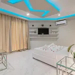 Rua Mat - Serene With Modern Comfort, By Zantewize