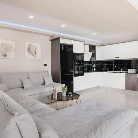 Rua Mat - Serene With Modern Comfort, By Zantewize Vila *