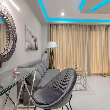 Vila Rua Mat - Serene With Modern Comfort, By Zantewize